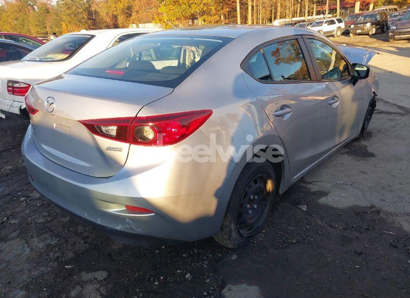 Photo 4 of 2018 Mazda Mazda3 SPORT (VIN 3MZBN1U77JM216964)