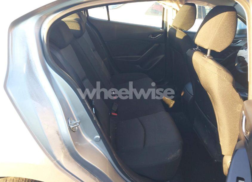 Photo 8 of 2018 Mazda Mazda3 SPORT (VIN 3MZBN1U77JM216964)