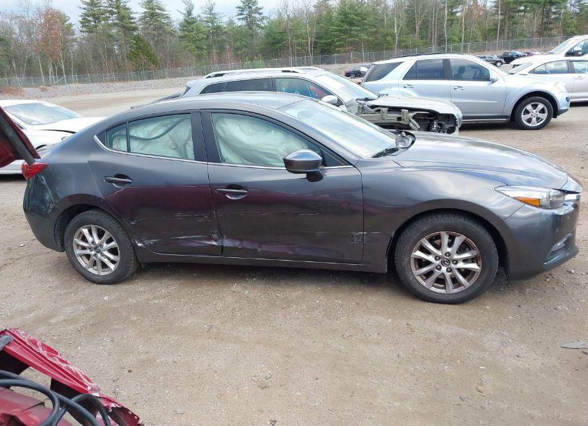 Photo 13 of 2018 Mazda Mazda3 SPORT (VIN 3MZBN1U78JM169685)