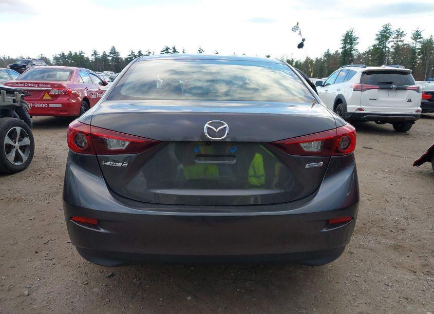 Photo 16 of 2018 Mazda Mazda3 SPORT (VIN 3MZBN1U78JM169685)