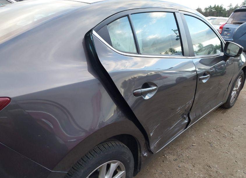 Photo 20 of 2018 Mazda Mazda3 SPORT (VIN 3MZBN1U78JM169685)