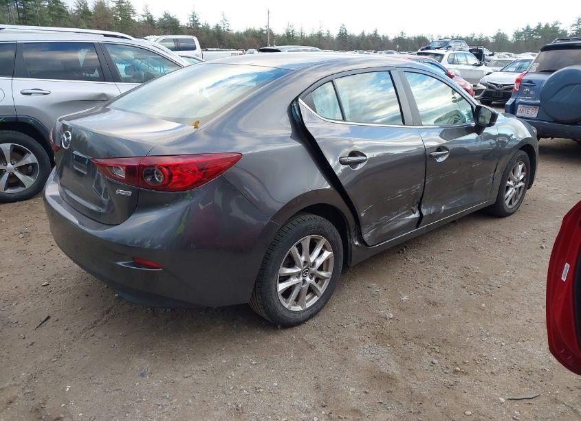 Photo 4 of 2018 Mazda Mazda3 SPORT (VIN 3MZBN1U78JM169685)