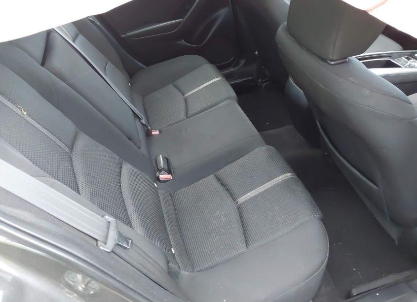 Photo 8 of 2018 Mazda Mazda3 SPORT (VIN 3MZBN1U78JM169685)