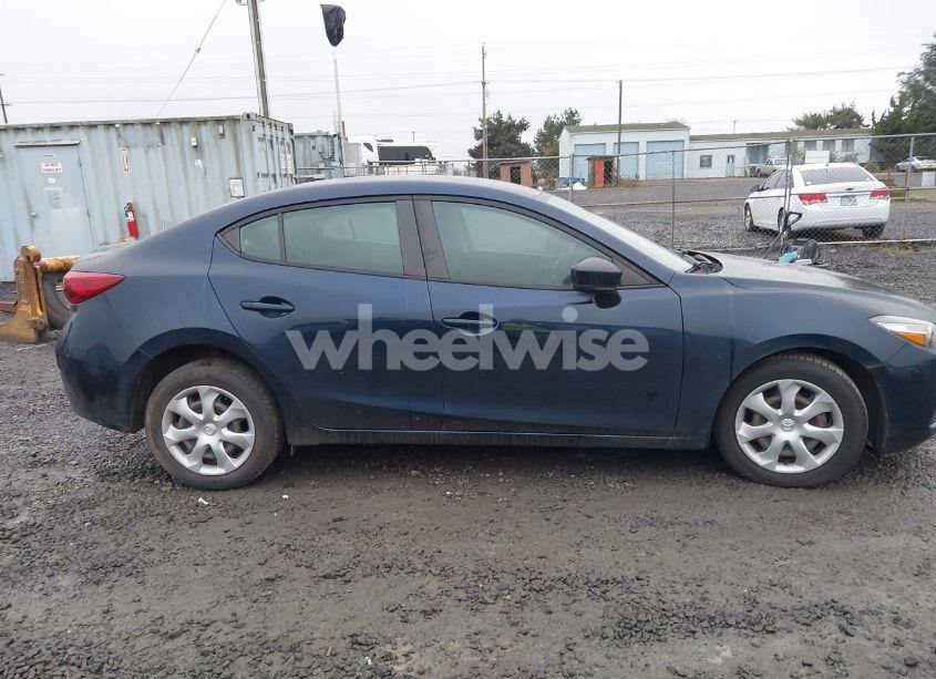 Photo 13 of 2018 Mazda Mazda3 SPORT (VIN 3MZBN1U78JM203964)