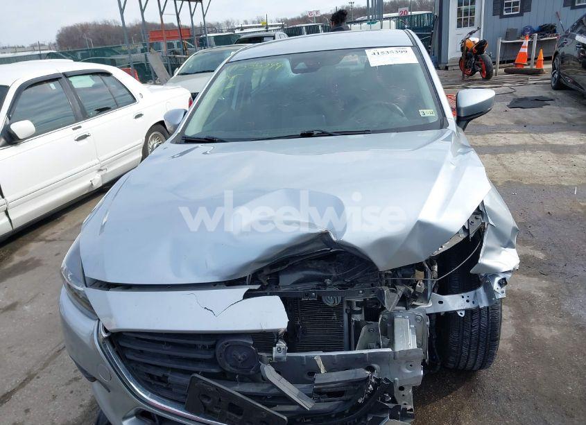 Photo 12 of 2018 Mazda Mazda3 SPORT (VIN 3MZBN1U78JM233661)