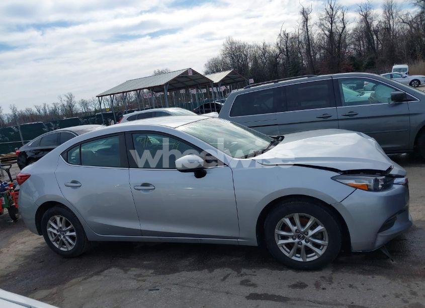 Photo 13 of 2018 Mazda Mazda3 SPORT (VIN 3MZBN1U78JM233661)