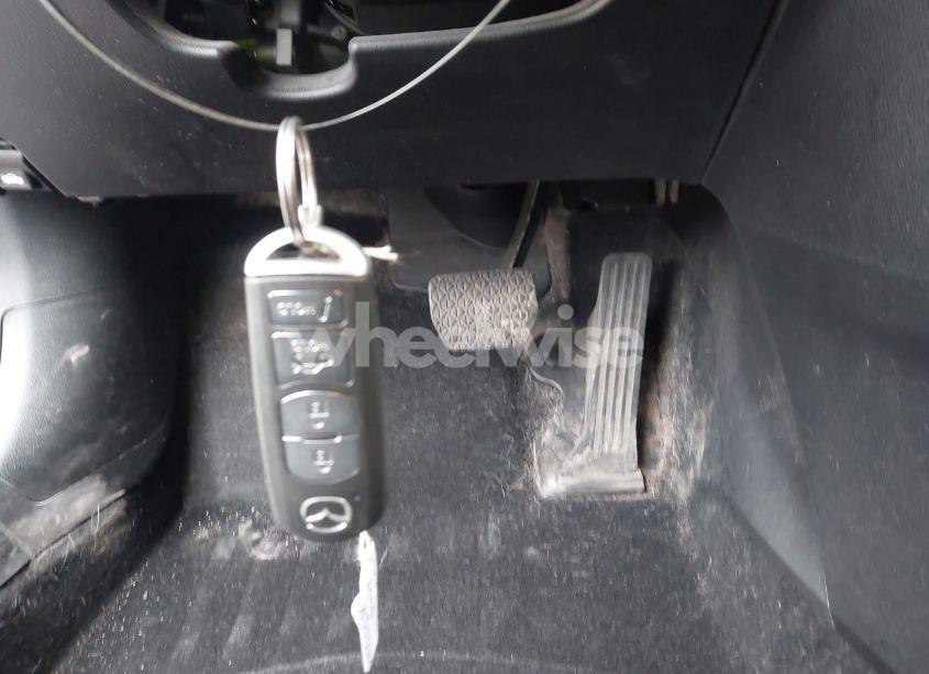 Photo 11 of 2018 Mazda Mazda3 SPORT (VIN 3MZBN1U79JM195535)