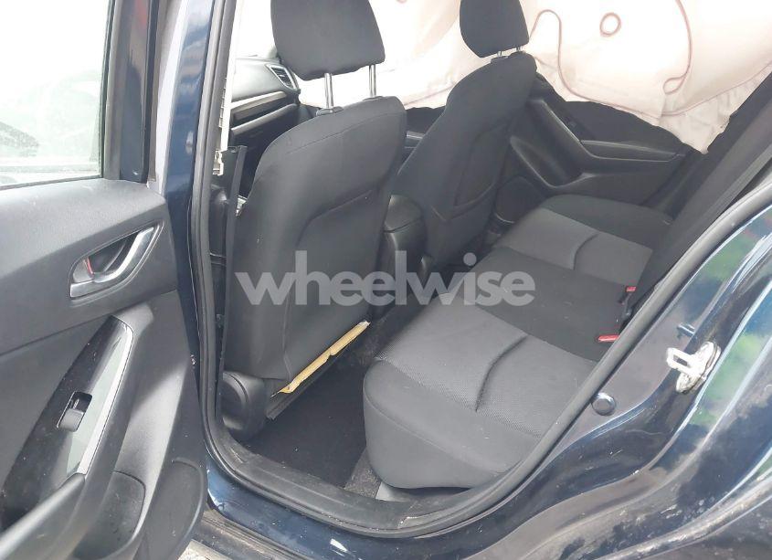 Photo 8 of 2018 Mazda Mazda3 SPORT (VIN 3MZBN1U79JM195535)