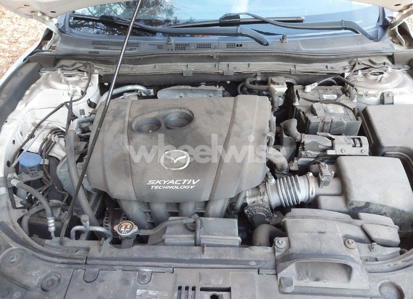 Photo 10 of 2017 Mazda Mazda3 SPORT (VIN 3MZBN1U7XHM108395)