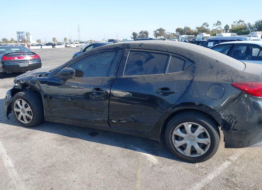 Photo 14 of 2017 Mazda Mazda3 SPORT (VIN 3MZBN1U7XHM119560)