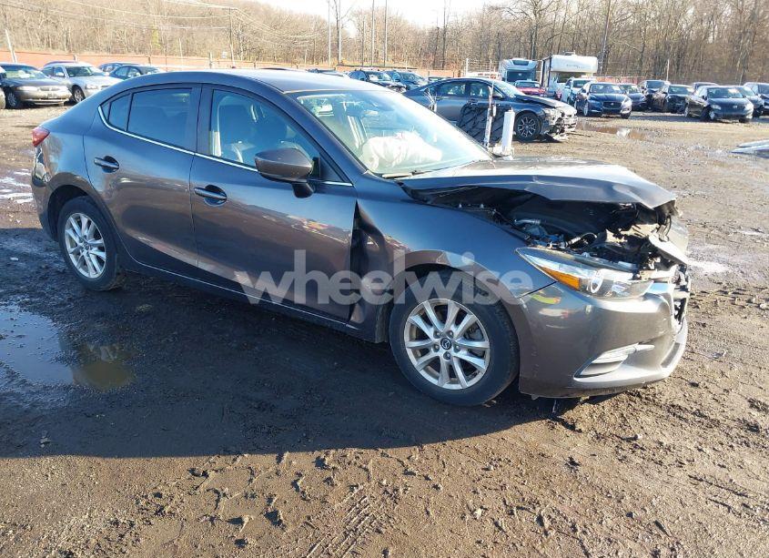 2018 Mazda Mazda3 SPORT (VIN 3MZBN1U7XJM198881) main photo