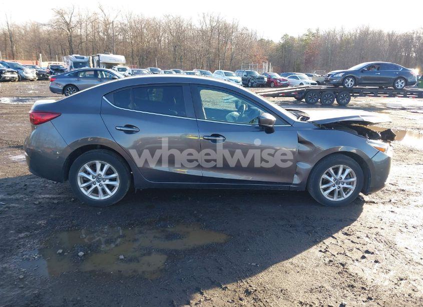 Photo 13 of 2018 Mazda Mazda3 SPORT (VIN 3MZBN1U7XJM198881)