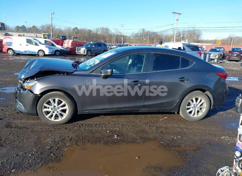 Photo 14 of 2018 Mazda Mazda3 SPORT (VIN 3MZBN1U7XJM198881)