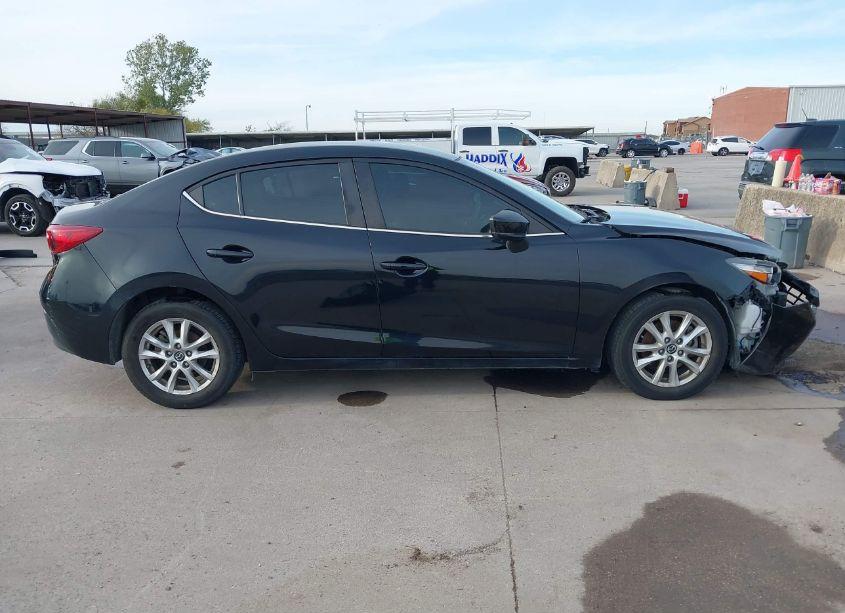Photo 13 of 2018 Mazda Mazda3 SPORT (VIN 3MZBN1U7XJM228929)