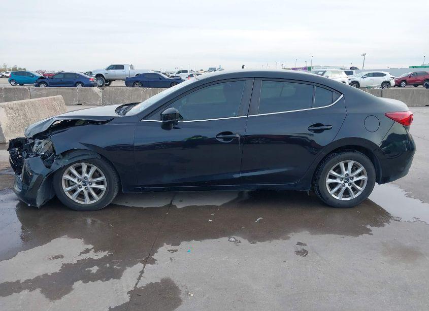 Photo 14 of 2018 Mazda Mazda3 SPORT (VIN 3MZBN1U7XJM228929)