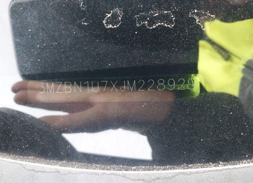 Photo 17 of 2018 Mazda Mazda3 SPORT (VIN 3MZBN1U7XJM228929)