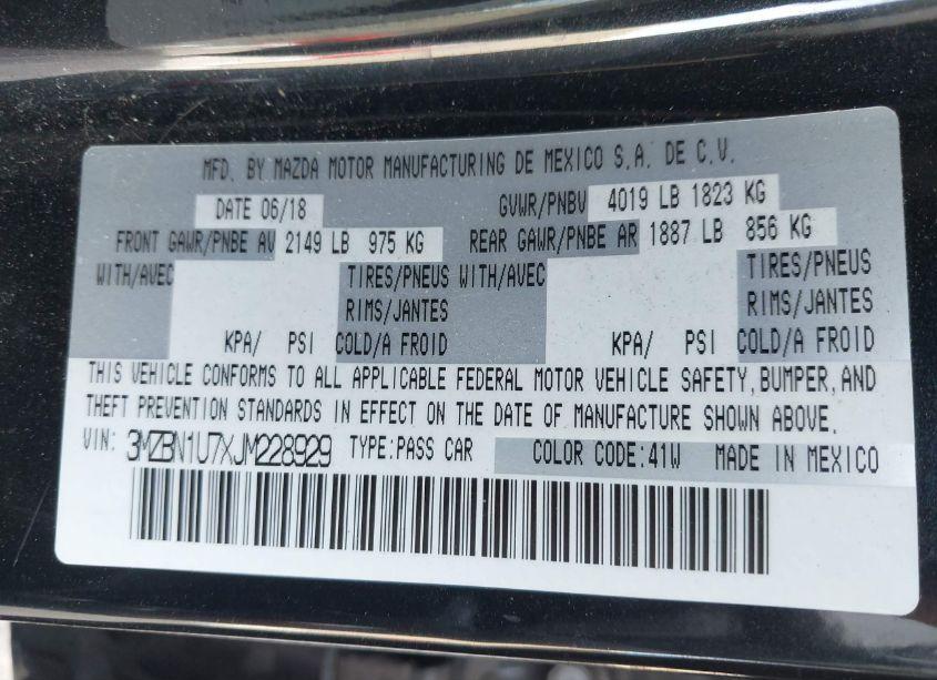 Photo 9 of 2018 Mazda Mazda3 SPORT (VIN 3MZBN1U7XJM228929)