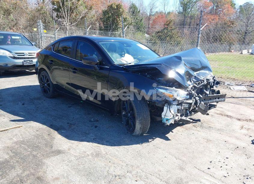 2018 Mazda Mazda3 TOURING (VIN 3MZBN1V31JM169958) main photo