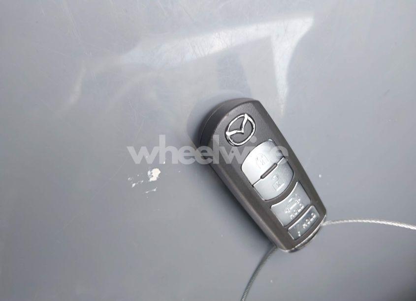 Photo 11 of 2018 Mazda Mazda3 TOURING (VIN 3MZBN1V31JM174688)