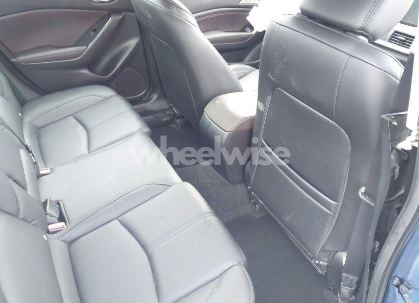 Photo 8 of 2018 Mazda Mazda3 TOURING (VIN 3MZBN1V31JM174688)