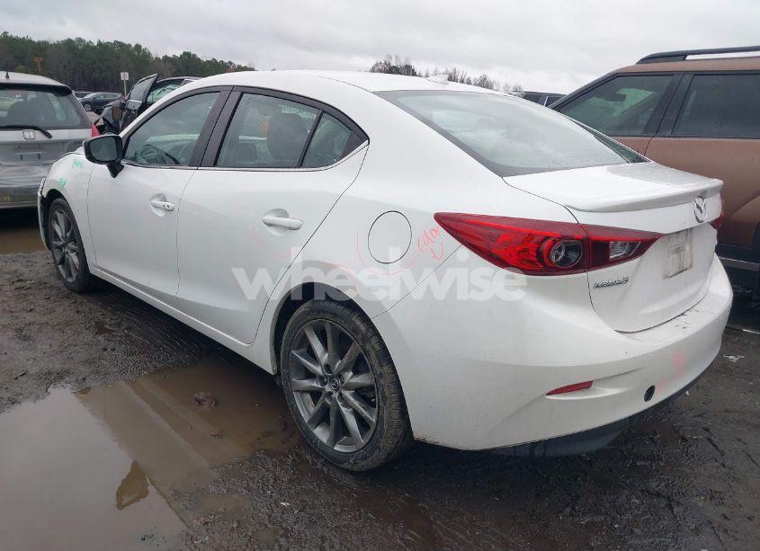 Photo 3 of 2018 Mazda Mazda3 TOURING (VIN 3MZBN1V31JM212971)