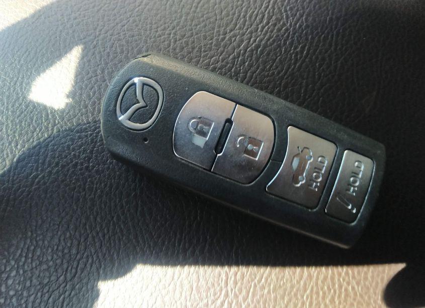 Photo 11 of 2018 Mazda Mazda3 TOURING (VIN 3MZBN1V31JM231844)