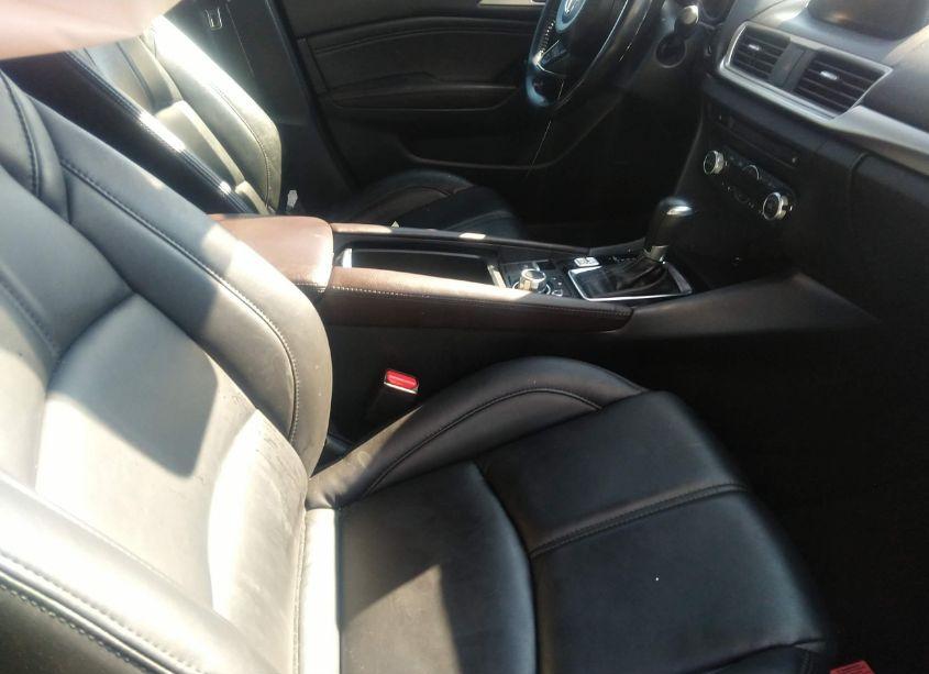 Photo 5 of 2018 Mazda Mazda3 TOURING (VIN 3MZBN1V31JM231844)