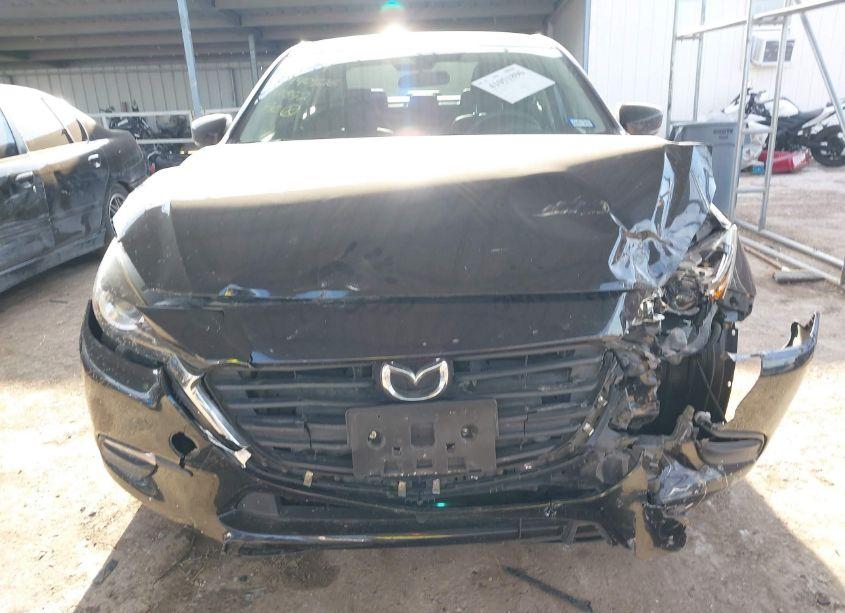 Photo 12 of 2018 Mazda Mazda3 TOURING (VIN 3MZBN1V31JM240852)