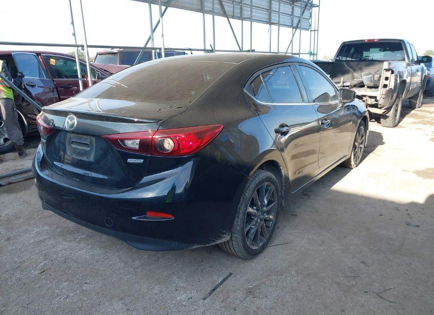 Photo 4 of 2018 Mazda Mazda3 TOURING (VIN 3MZBN1V31JM240852)