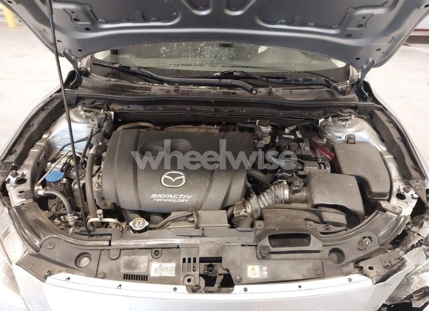 Photo 10 of 2018 Mazda Mazda3 TOURING (VIN 3MZBN1V31JM242696)