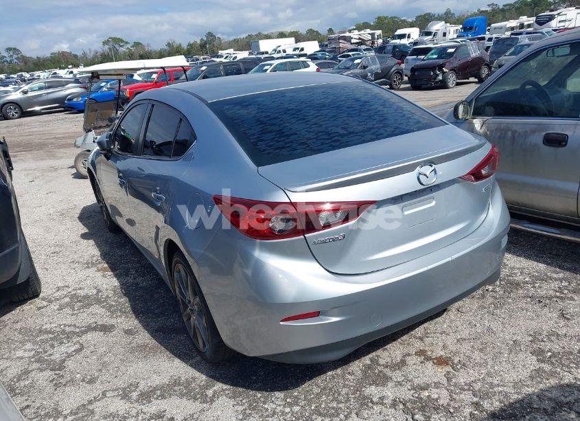 Photo 3 of 2018 Mazda Mazda3 TOURING (VIN 3MZBN1V31JM242696)