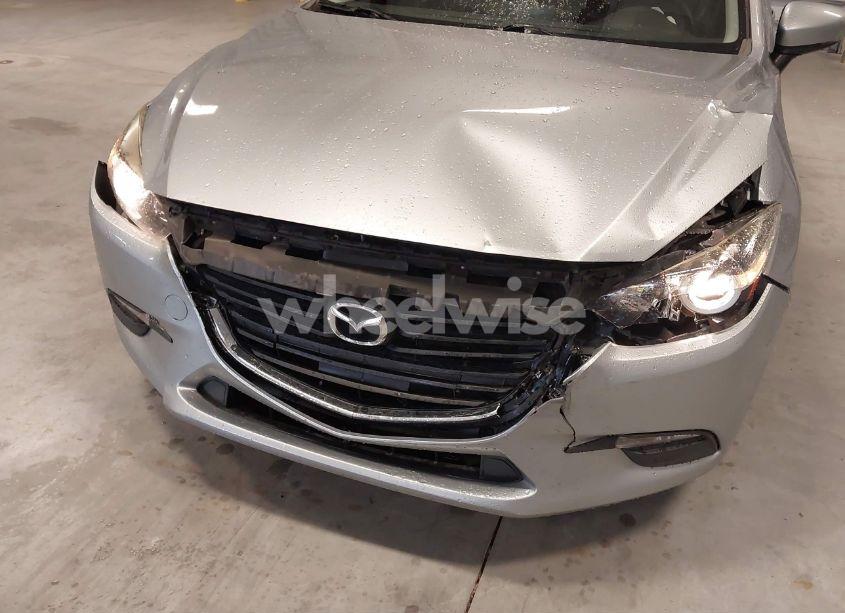 Photo 6 of 2018 Mazda Mazda3 TOURING (VIN 3MZBN1V31JM242696)