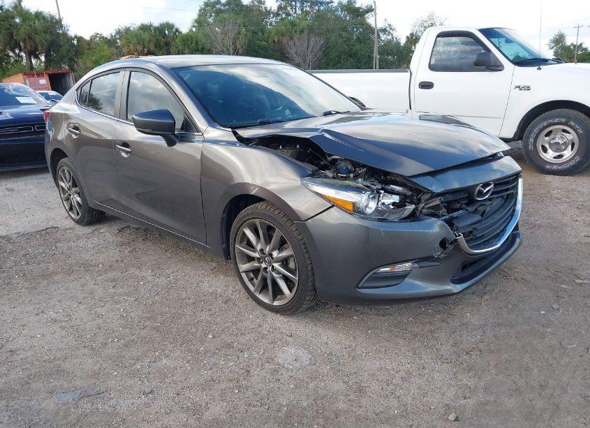 2018 Mazda Mazda3 TOURING (VIN 3MZBN1V32JM205110) main photo