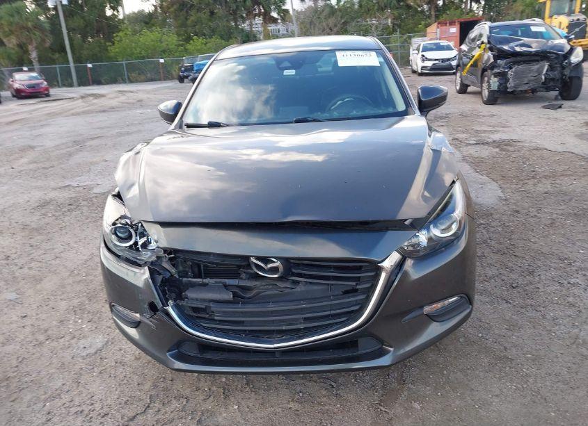 Photo 12 of 2018 Mazda Mazda3 TOURING (VIN 3MZBN1V32JM205110)