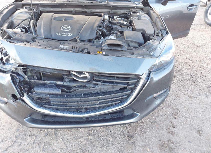 Photo 6 of 2018 Mazda Mazda3 TOURING (VIN 3MZBN1V32JM205110)