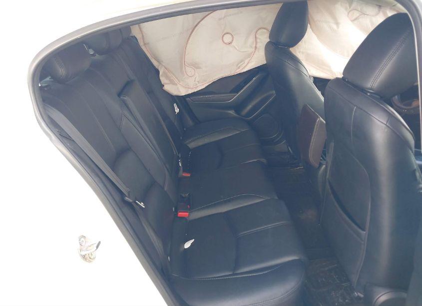 Photo 8 of 2018 Mazda Mazda3 TOURING (VIN 3MZBN1V33JM229738)