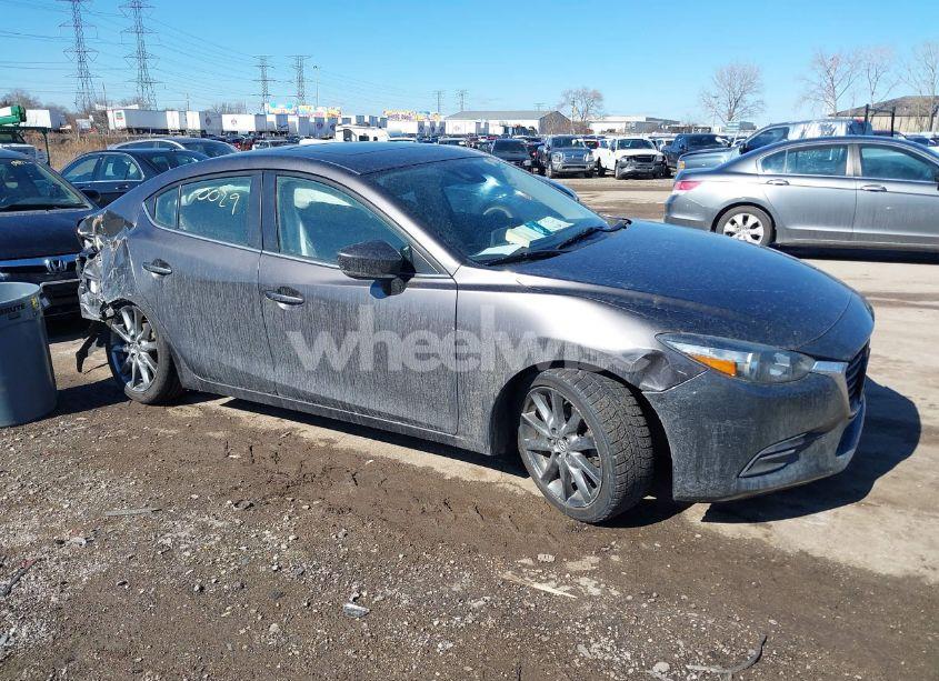2018 Mazda Mazda3 TOURING (VIN 3MZBN1V33JM259998) main photo