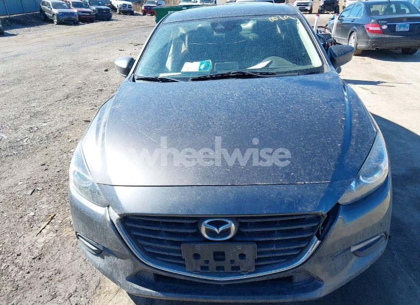Photo 12 of 2018 Mazda Mazda3 TOURING (VIN 3MZBN1V33JM259998)