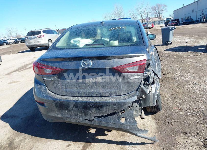 Photo 16 of 2018 Mazda Mazda3 TOURING (VIN 3MZBN1V33JM259998)