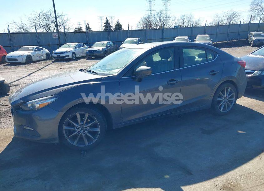 Photo 2 of 2018 Mazda Mazda3 TOURING (VIN 3MZBN1V33JM259998)