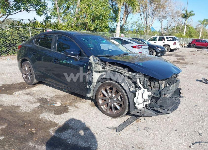 2018 Mazda Mazda3 TOURING (VIN 3MZBN1V34JM206727) main photo