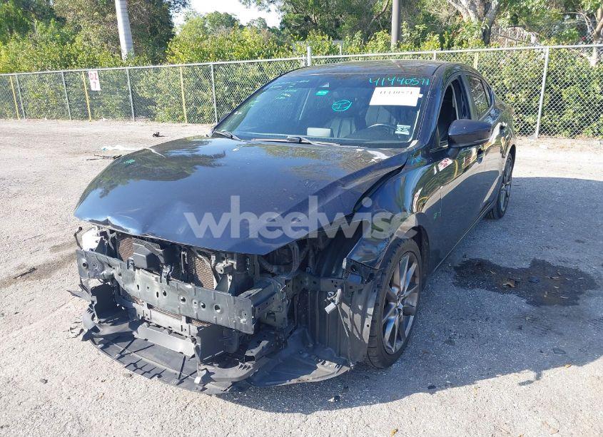 Photo 17 of 2018 Mazda Mazda3 TOURING (VIN 3MZBN1V34JM206727)