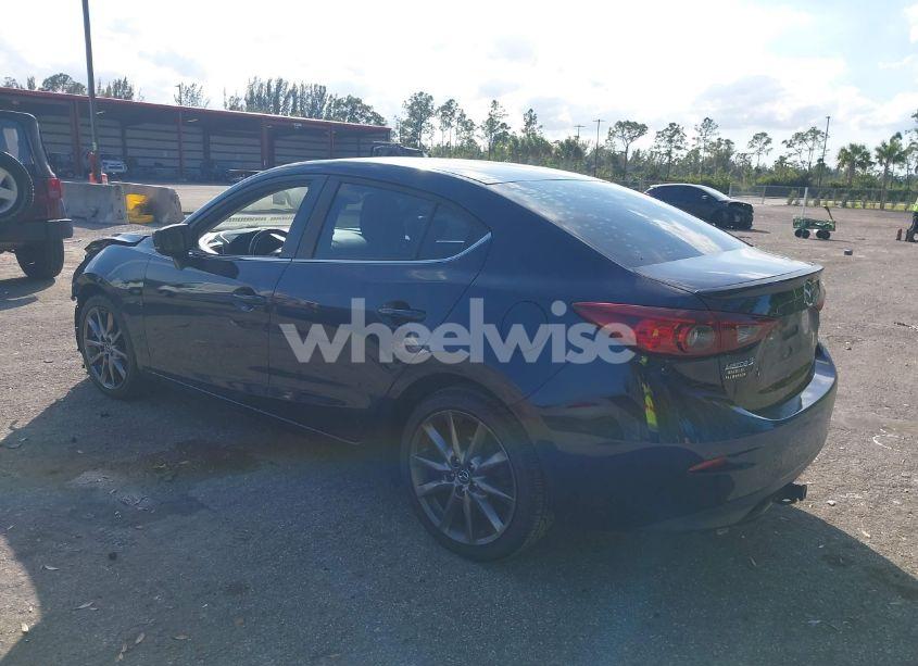 Photo 3 of 2018 Mazda Mazda3 TOURING (VIN 3MZBN1V34JM206727)