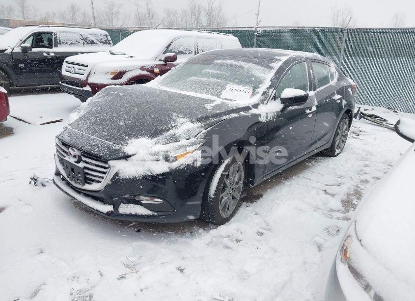 Photo 2 of 2018 Mazda Mazda3 TOURING (VIN 3MZBN1V35JM174970)