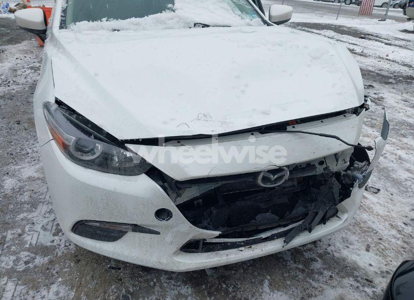 Photo 6 of 2018 Mazda Mazda3 TOURING (VIN 3MZBN1V35JM216330)