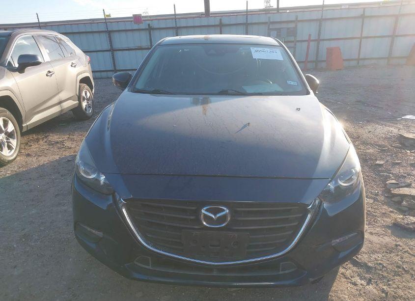 Photo 12 of 2018 Mazda Mazda3 TOURING (VIN 3MZBN1V35JM253538)