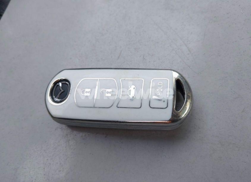 Photo 11 of 2018 Mazda Mazda3 TOURING (VIN 3MZBN1V35JM256519)