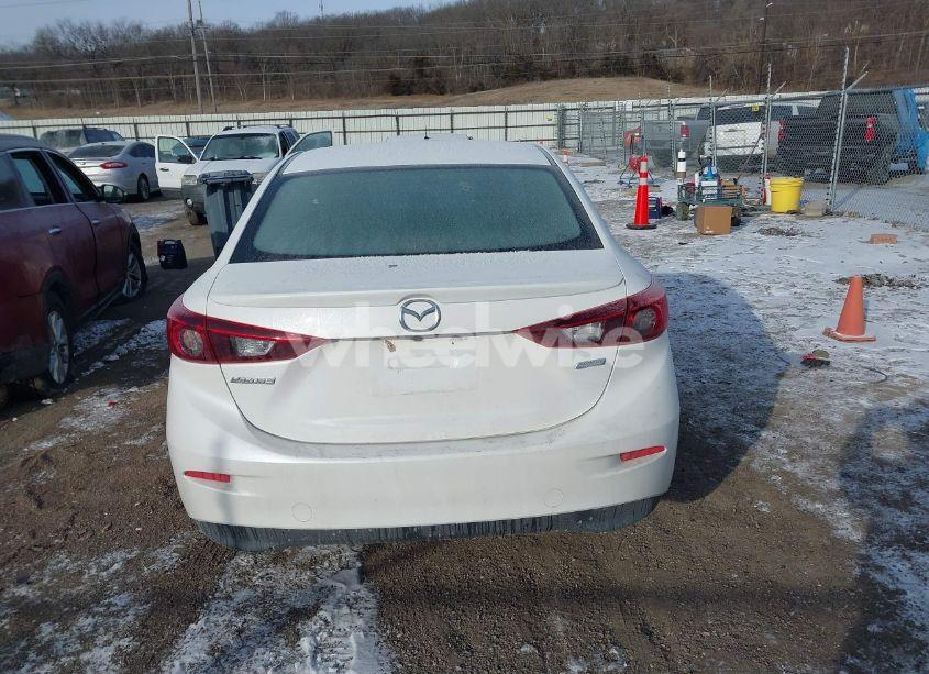 Photo 16 of 2018 Mazda Mazda3 TOURING (VIN 3MZBN1V35JM256519)