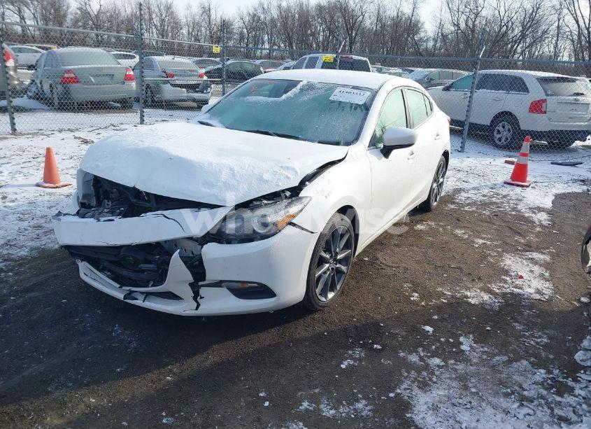 Photo 2 of 2018 Mazda Mazda3 TOURING (VIN 3MZBN1V35JM256519)