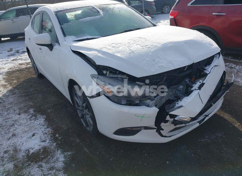 Photo 6 of 2018 Mazda Mazda3 TOURING (VIN 3MZBN1V35JM256519)